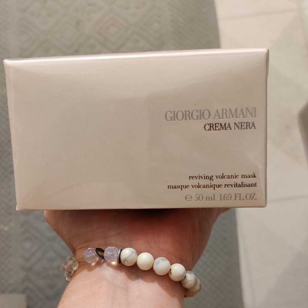 Armani Crema Nera Reviving Volcanic Mask